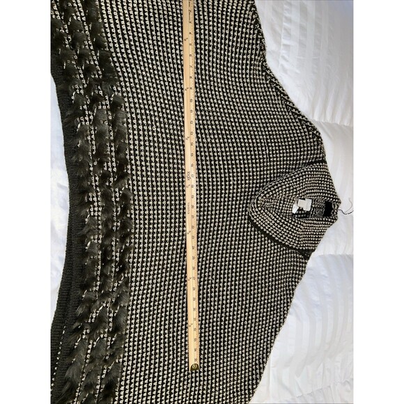 Chico’s Green Gold Shawl One Size OS Net Pullover Crochet Knit Shimmer Faux Fur - Picture 14 of 16